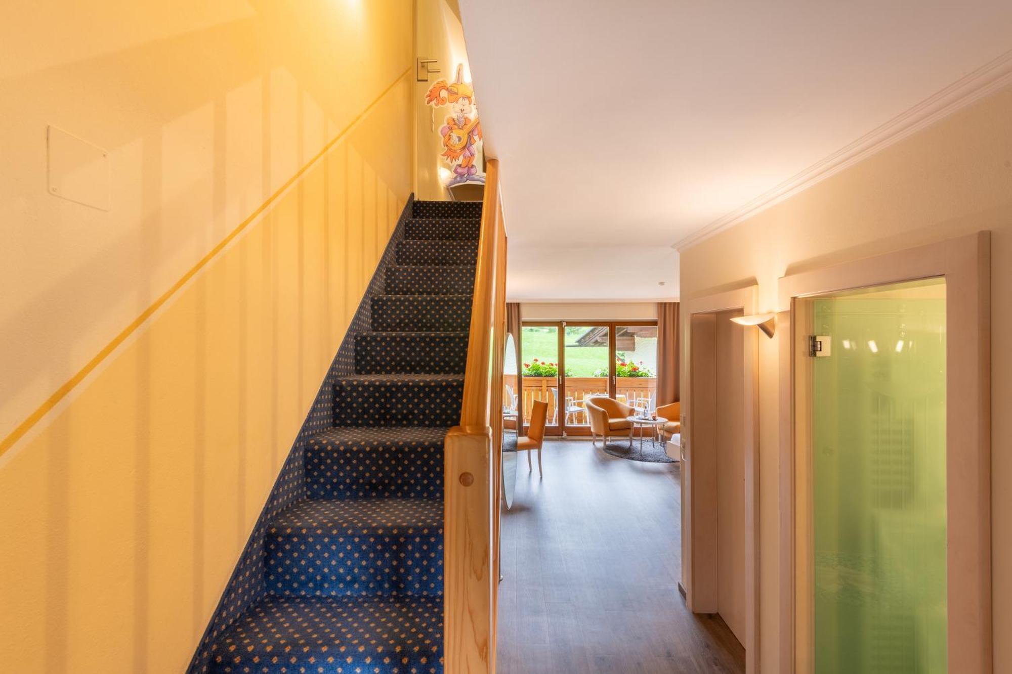 Family & Sporthotel Kaerntnerhof Bad Kleinkirchheim Ngoại thất bức ảnh