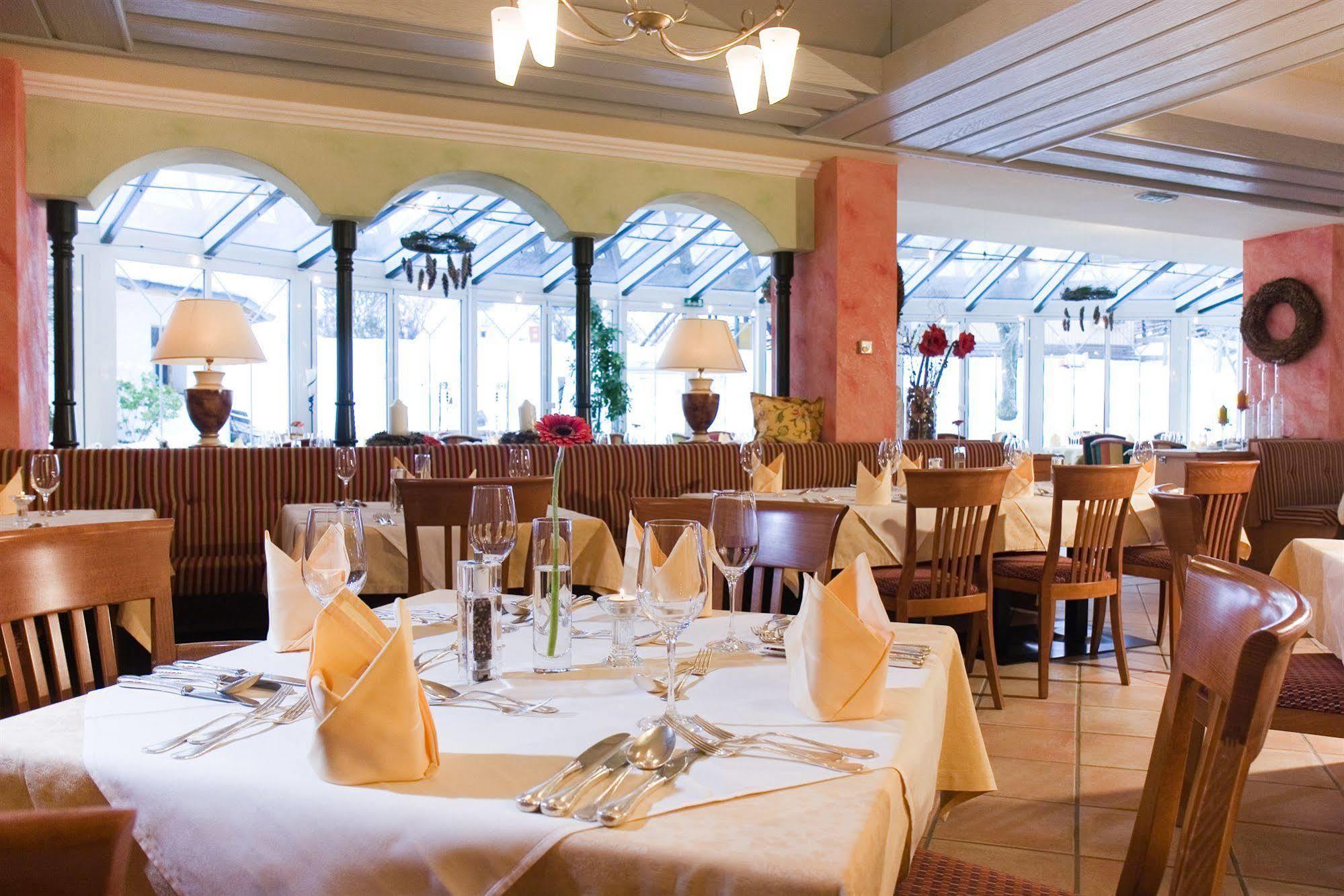 Family & Sporthotel Kaerntnerhof Bad Kleinkirchheim Ngoại thất bức ảnh