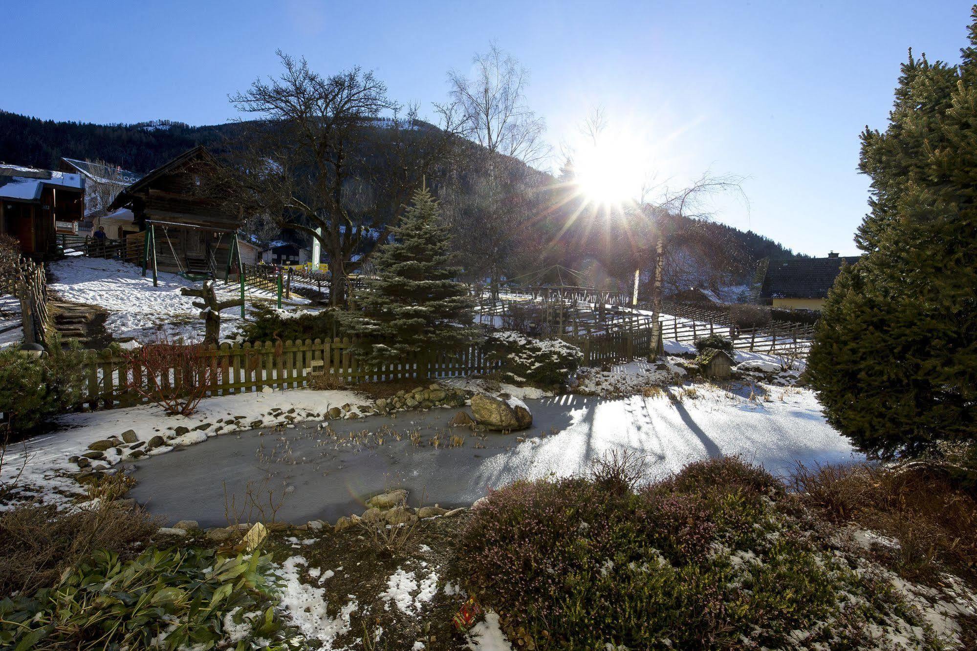 Family & Sporthotel Kaerntnerhof Bad Kleinkirchheim Ngoại thất bức ảnh