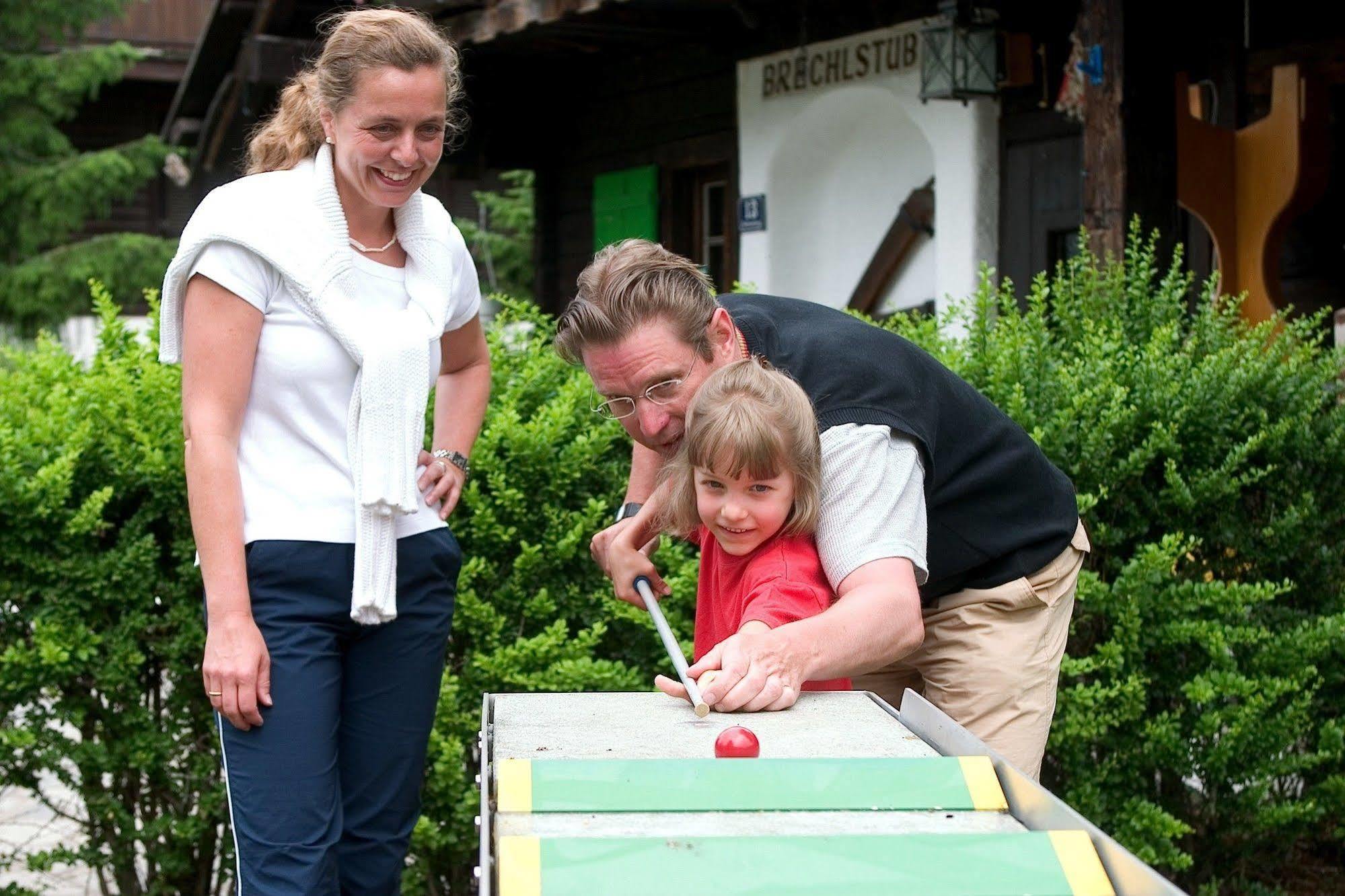 Family & Sporthotel Kaerntnerhof Bad Kleinkirchheim Ngoại thất bức ảnh